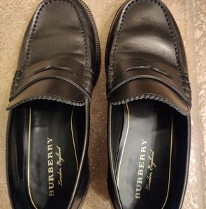 burberry penny loafers